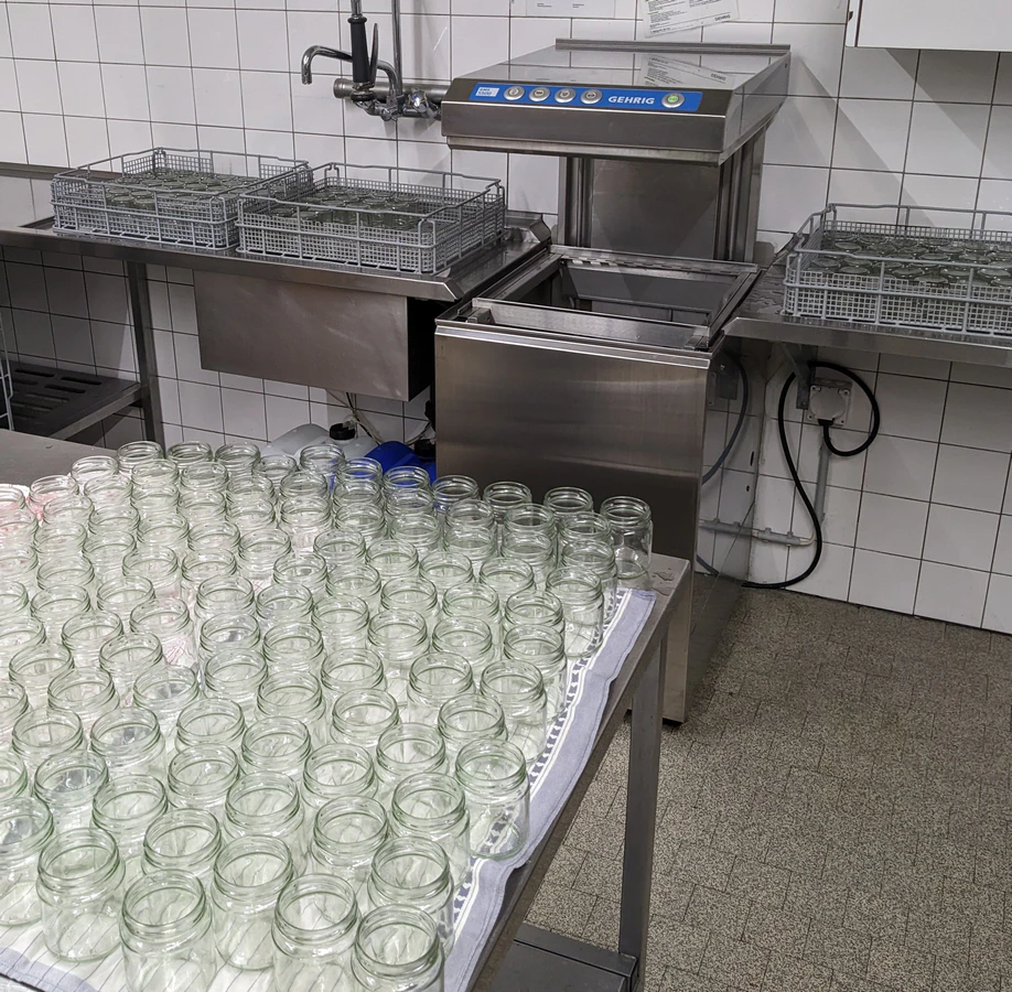 Heissabfüllung in das charakteristische Gals